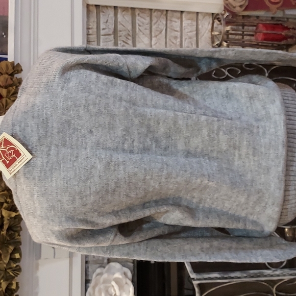 The Little Alpaca's House Gray Sweater, New With Tags, Size S - Picture 6 of 10